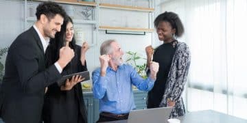 Stop Losing Sales: 3 Proven Closing Techniques for US Prospects - Cover Image